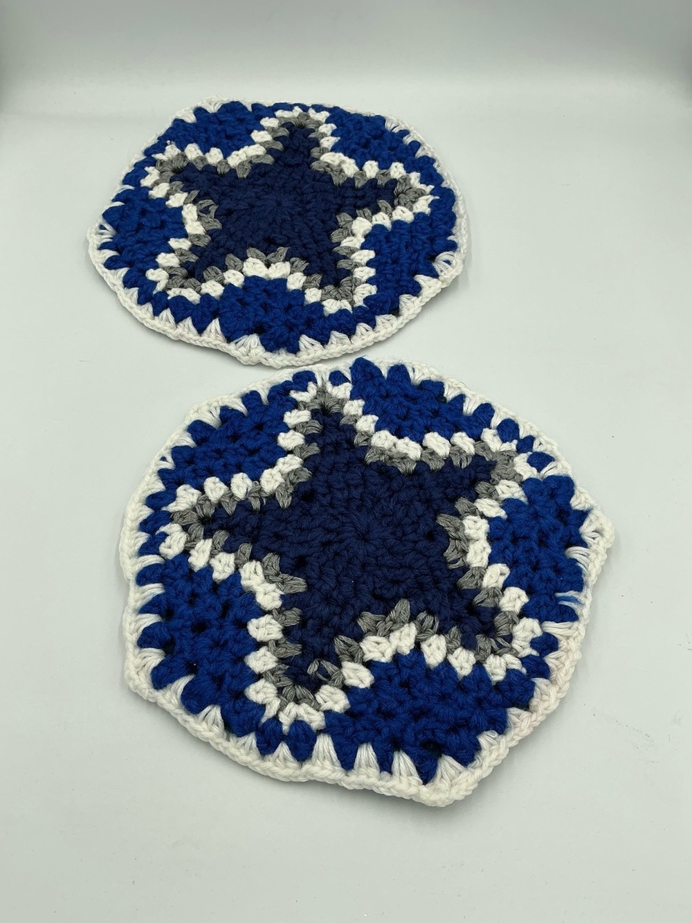 Crocheted Lot of 2 Round Blue & White Pot Holder with Star Design Size Large
